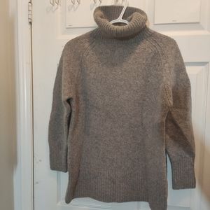 Babaton Day Off Turtleneck